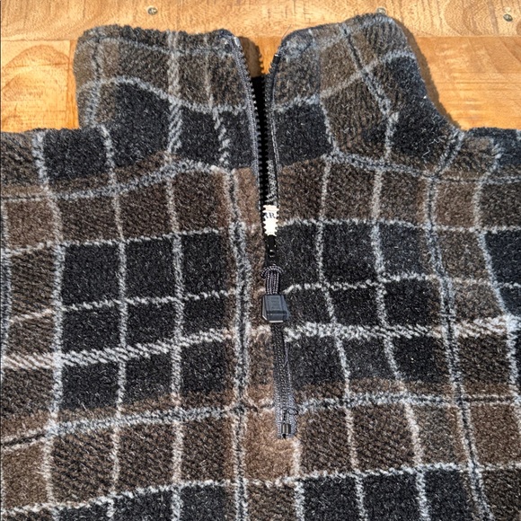 High Sierra Black and Gray Plaid Jacket - Picture 2 of 3